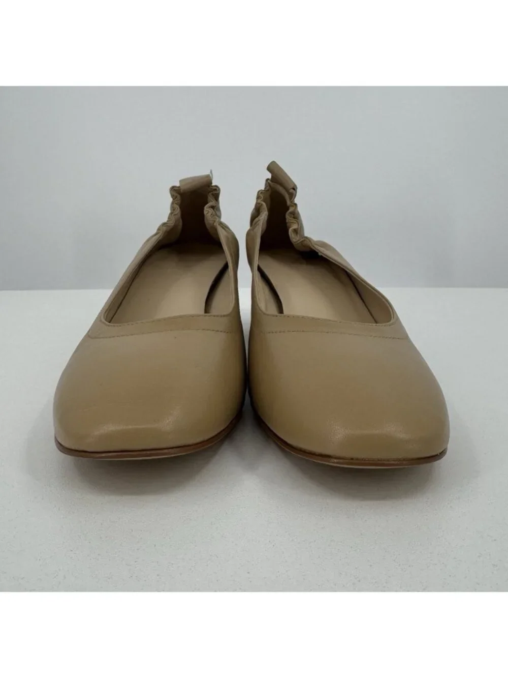 Everlane Italian Leather Day Heel Light Taupe 8 Women's Elastic Back Comfort